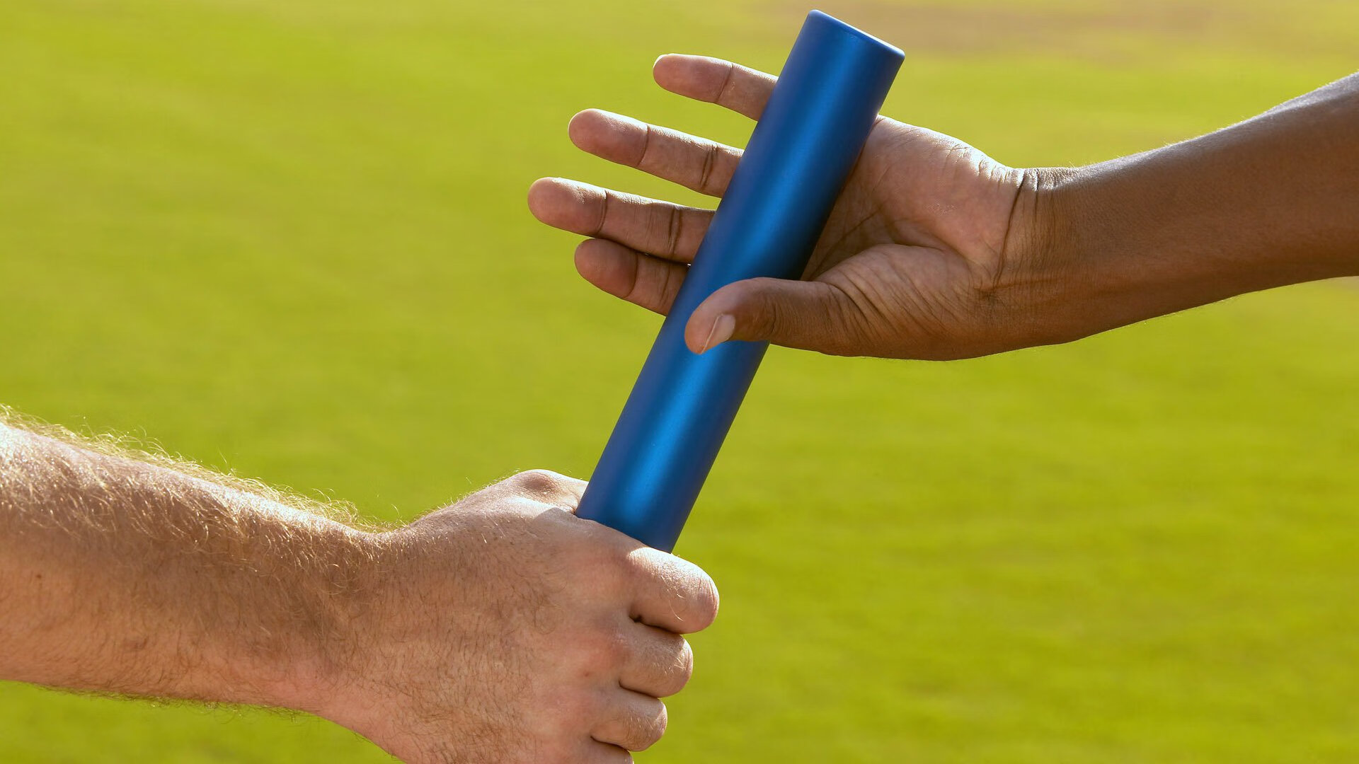 AYX官网-“足球公益跑活动走进社区，促进全民健身”，足球公益项目简介