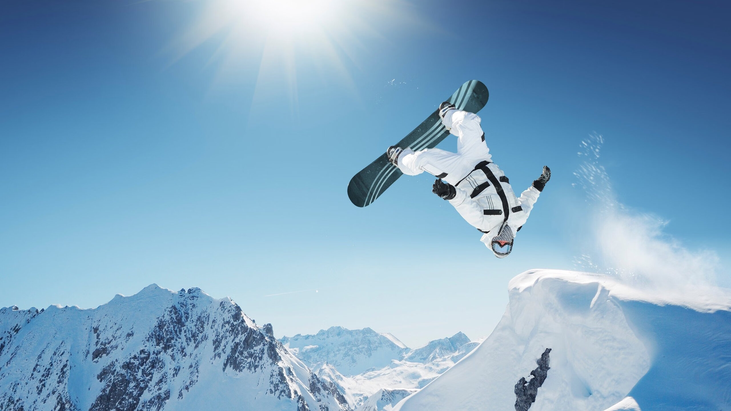 战术大战：教练PK看谁更胜一筹，教练布置战术